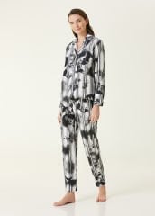 طقم بيجامة زينو باللون الأسود